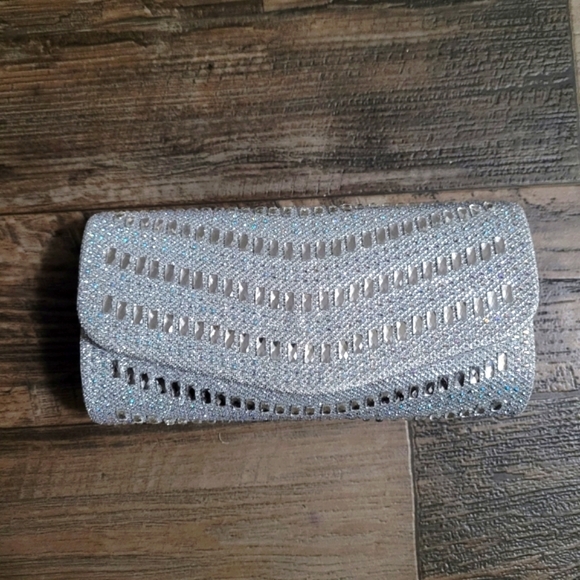Evening Clutch in Black & Silver Stones - Picture 3 of 6